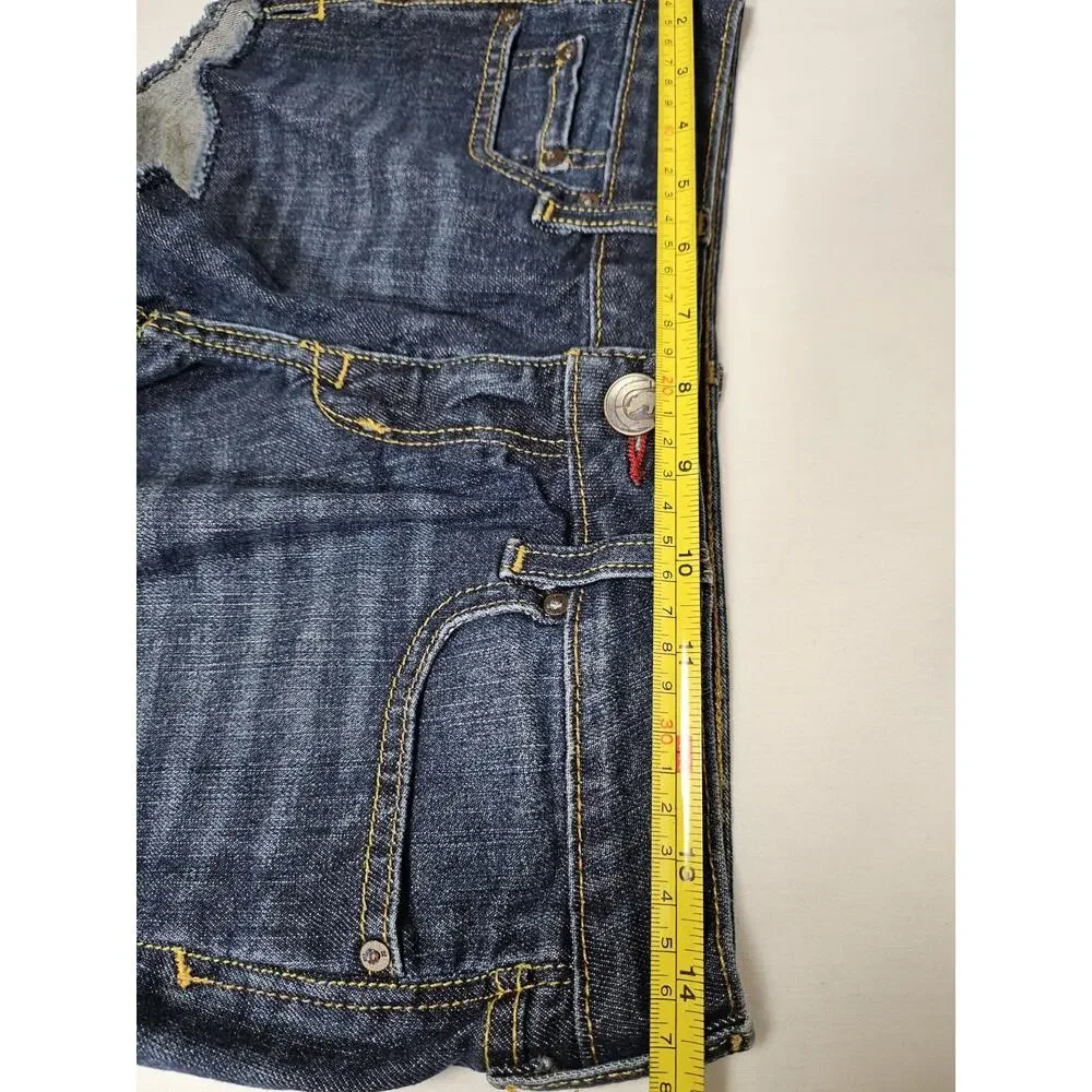 Ecko UNLTD Women's Shorts Size 3/4 Blue Dark Wash Denim Jean Pockets Raw Hem - Picture 11 of 13